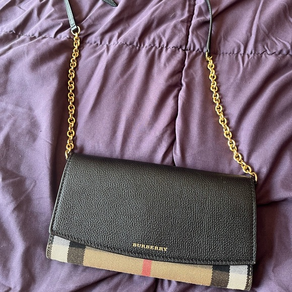 Burberry Clutch - Picture 5 of 5